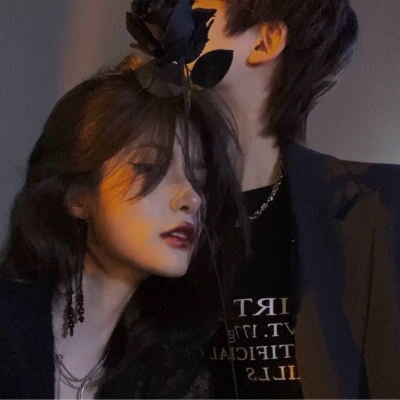 甜蜜又很霸气的情侣微信头像