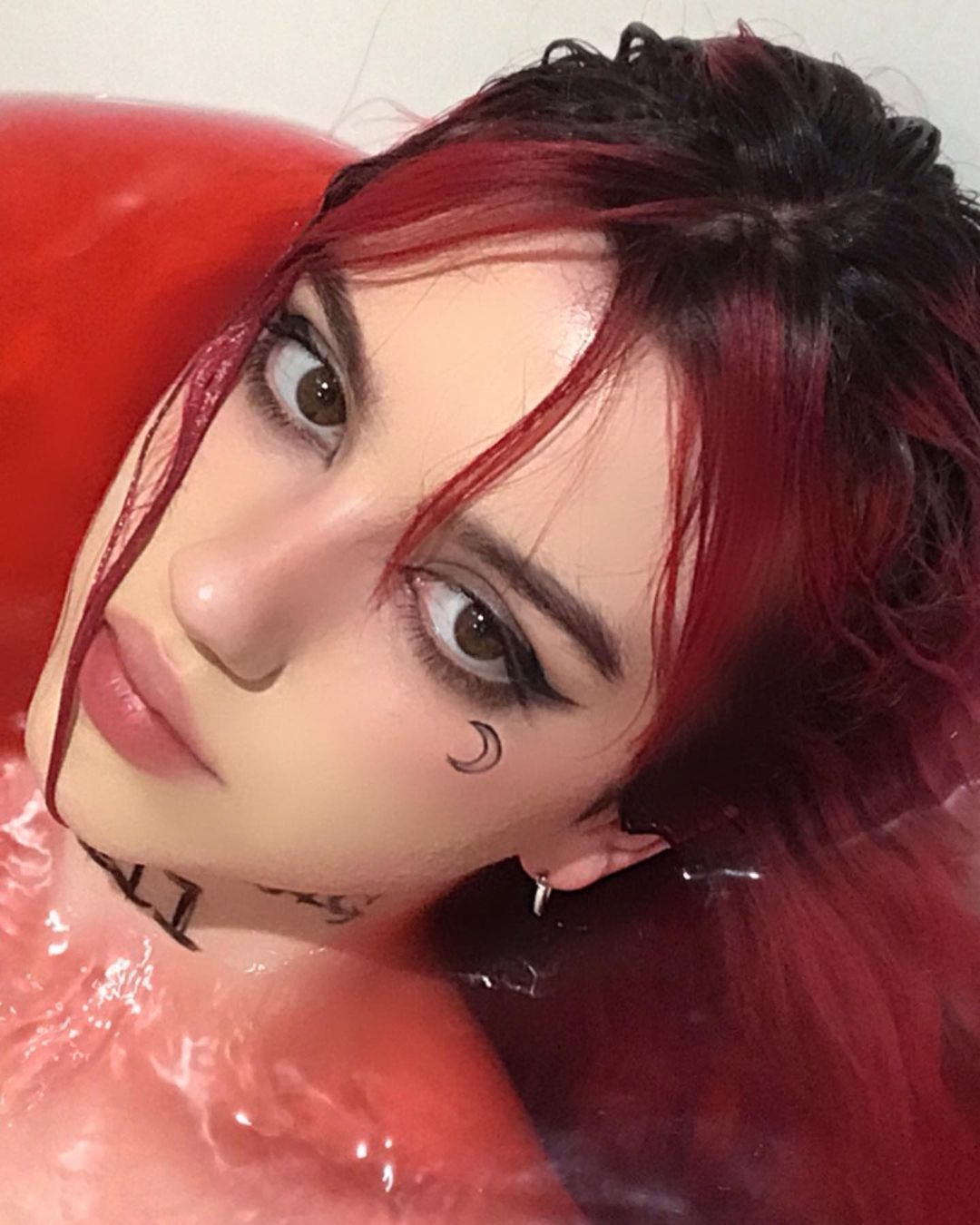 欧美女孩闺蜜微信头像