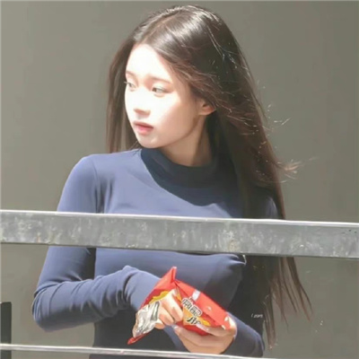 充满甜美感的很温柔的女头