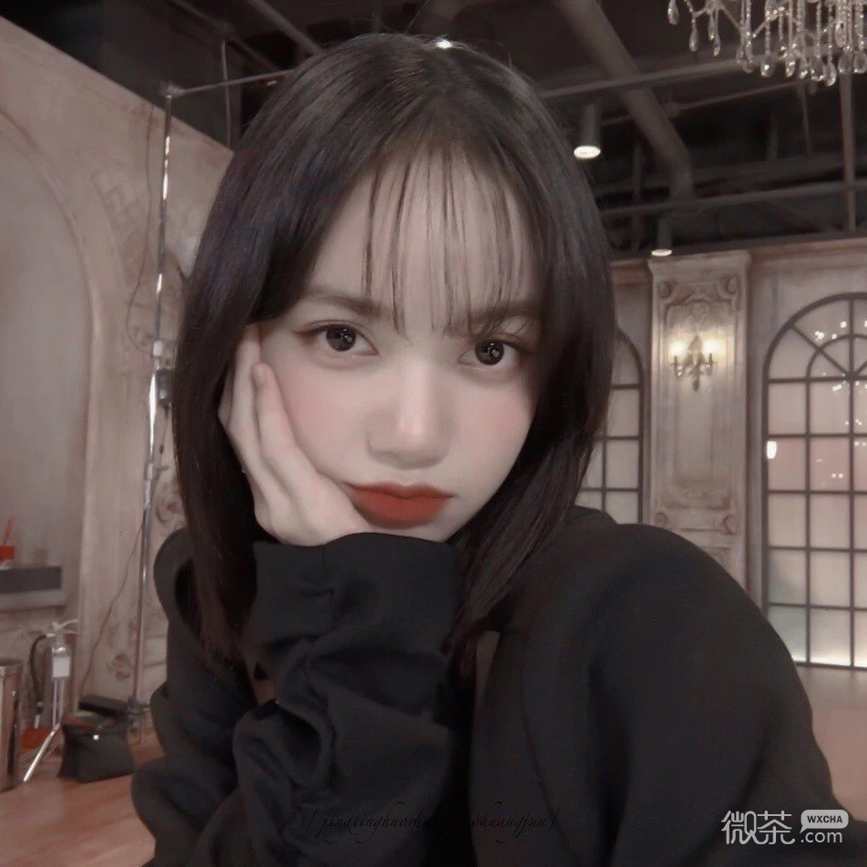火辣且甜lisa微信头像