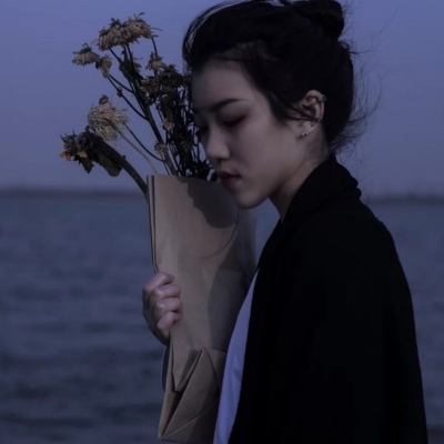 痛到心碎的难受的意境个性微信头像