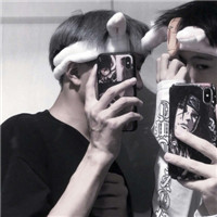 超酷自拍男生头像