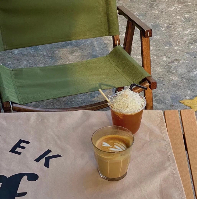 小众却很高级的微信朋友圈背景图