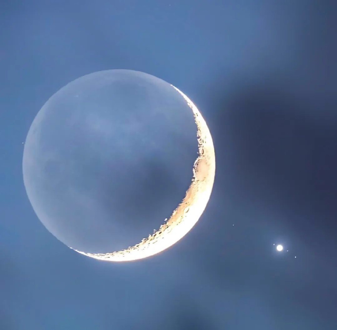 简单的梦幻的微信聊天背景图