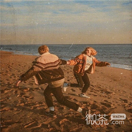 街头情侣双人很浪漫的空间图片