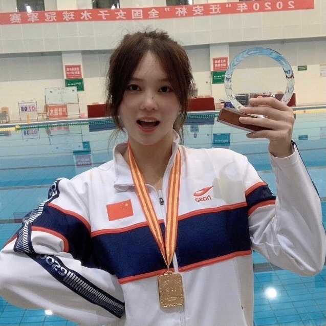 水球国家队——熊敦瀚好看微信头像