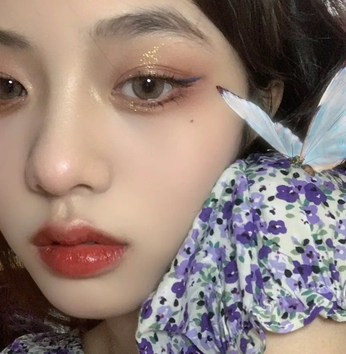 精致超美的女神复古微信头像