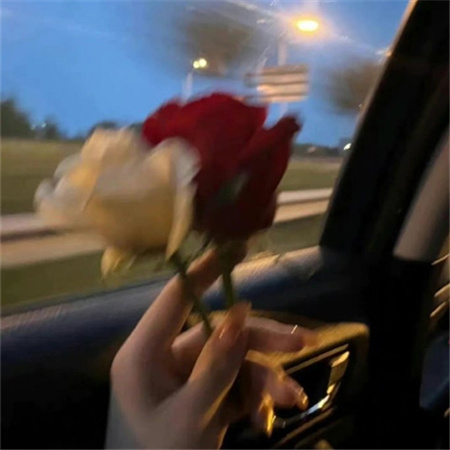 让人感觉很抑郁的图片