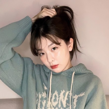 姜涩琪可爱微信头像