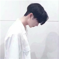 超酷帅的网红男生冷漠微信头像