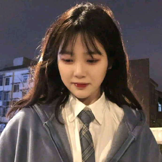 干净优雅有气质女神微信头像