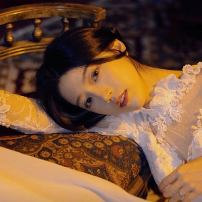 ins风可爱女生微信头像