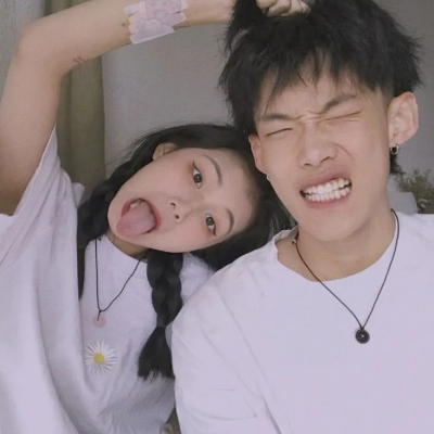 甜蜜双人情侣微信头像