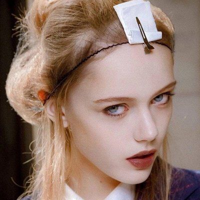 超惊艳的欧美风女生魅力头像