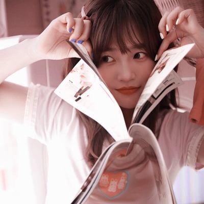 治愈系的干净唯美女生微信头像