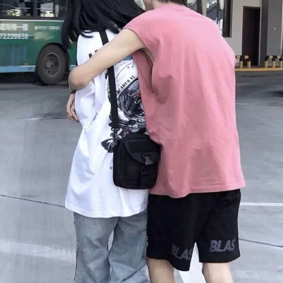 超甜的真人背影情侣头像