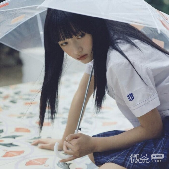 御姐高冷风的女生微信头像