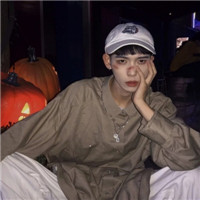 时尚超酷简单男生微信头像