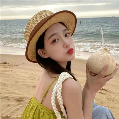 很清纯的真人系列很火的女头