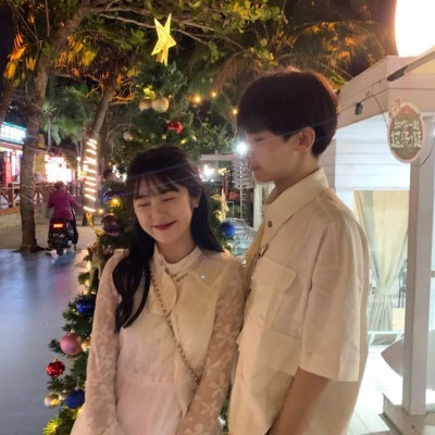 让人不想换掉的跨年情侣头像