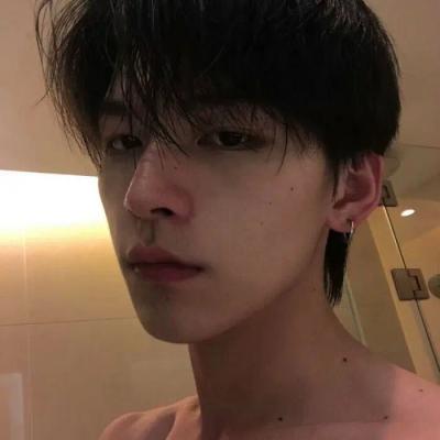 冷酷又很霸气的男生头像