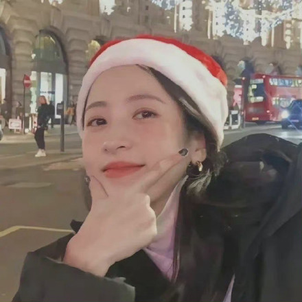 超好看的圣诞女生微信头像