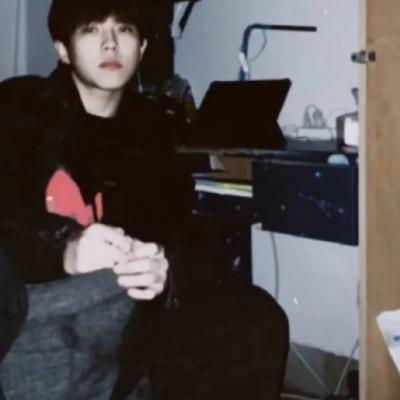 超酷的热门男生头像