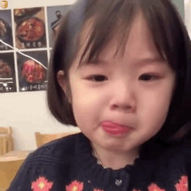 哭哭包金雪可爱微信表情包