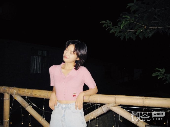 日系美少女沈月微信素材图片