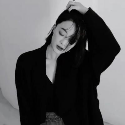 不被定义的魅力女生头像