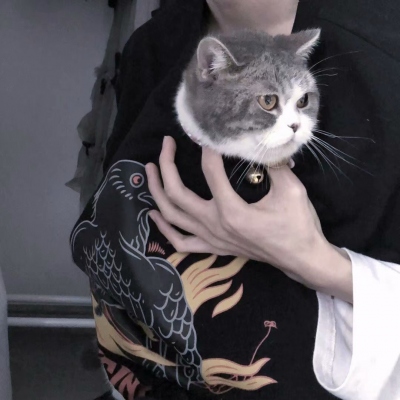 丧系忧郁颓废的男生微信头像