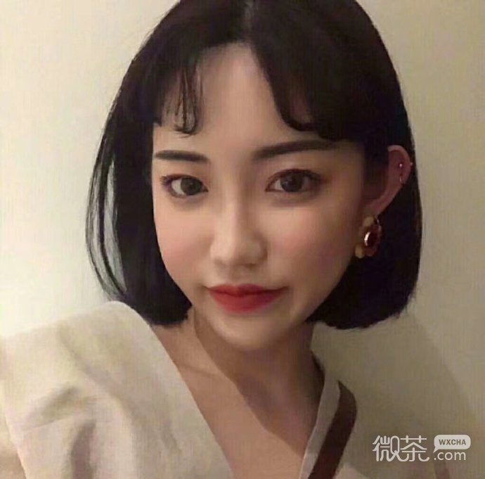 可盐可甜的百变小姐姐微信头像