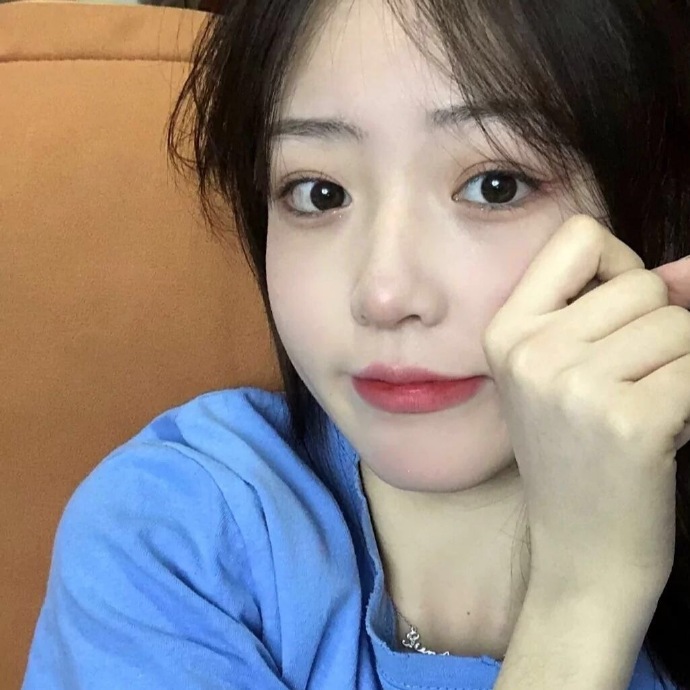 阳光开朗可爱的女生微信头像