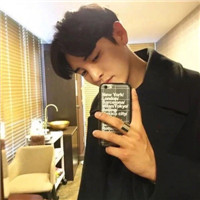 超酷帅的网红男生冷漠微信头像