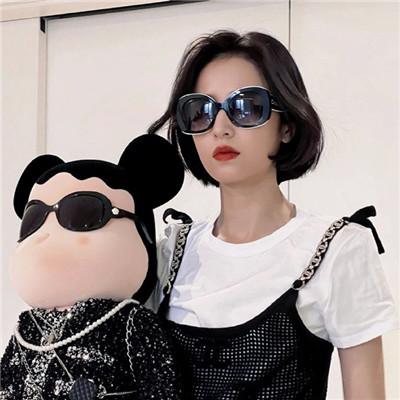 孩周雨彤气质头像