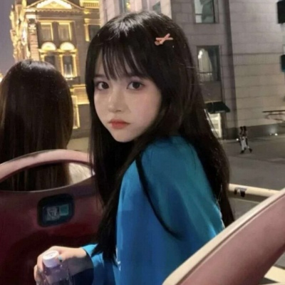 2021散落人间天使般温柔女生微信头像