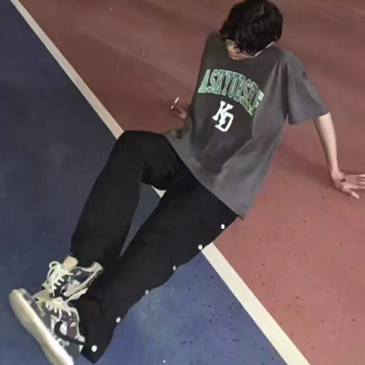 ins文艺可爱的男生微信头像