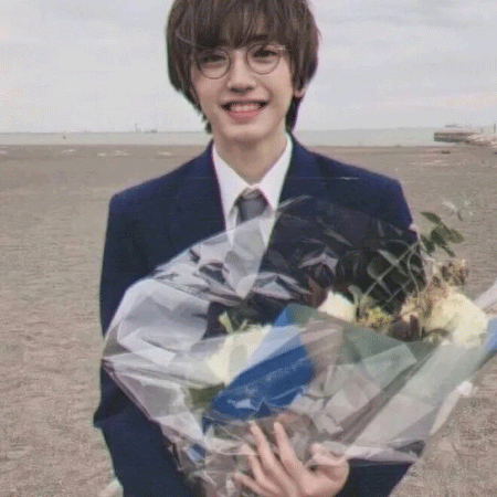 阳光帅哥热门微信聊天背景图