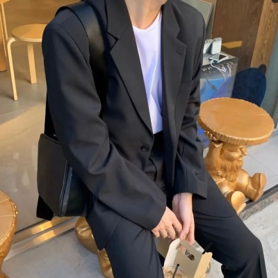 精选男生不露脸的低调部位头像