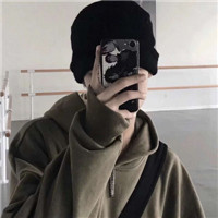 简单帅气男生微信头像