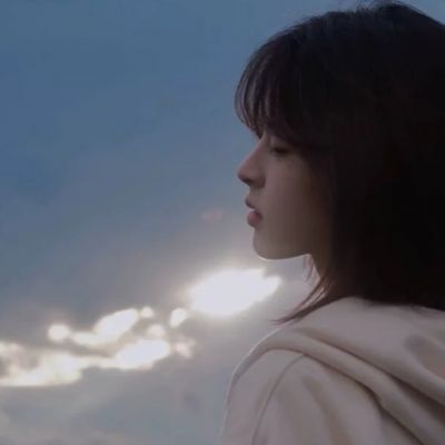 唯美但是却很丧的好看女头