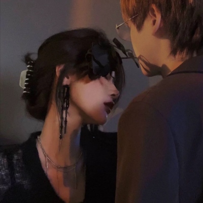 甜蜜又很霸气的情侣微信头像