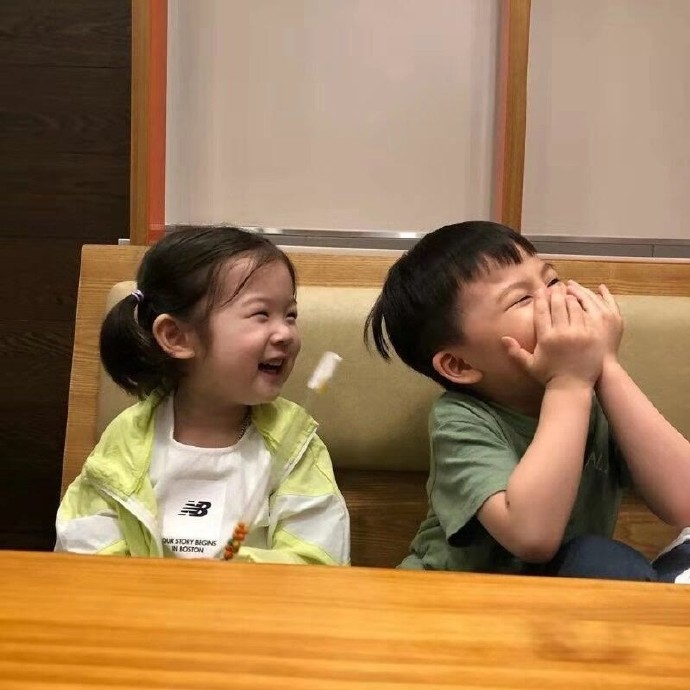 可永久使用的双人情侣微信头像