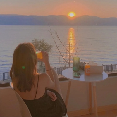 甜蜜幸福的真人情侣微信头像