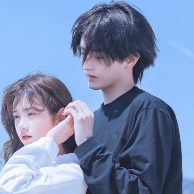 00后专用的高颜值甜蜜情侣微信头像
