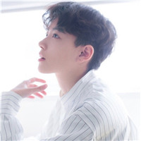 阳光帅气积极男生微信头像