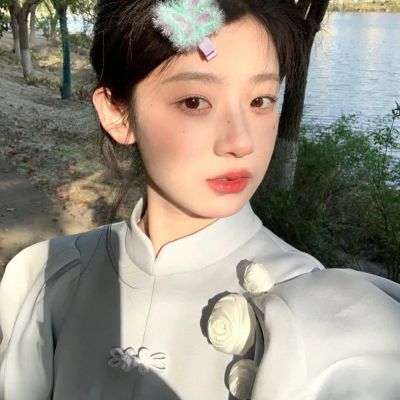 个性时尚的女生头像