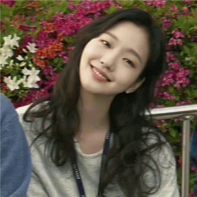 娇憨少女金高银头像