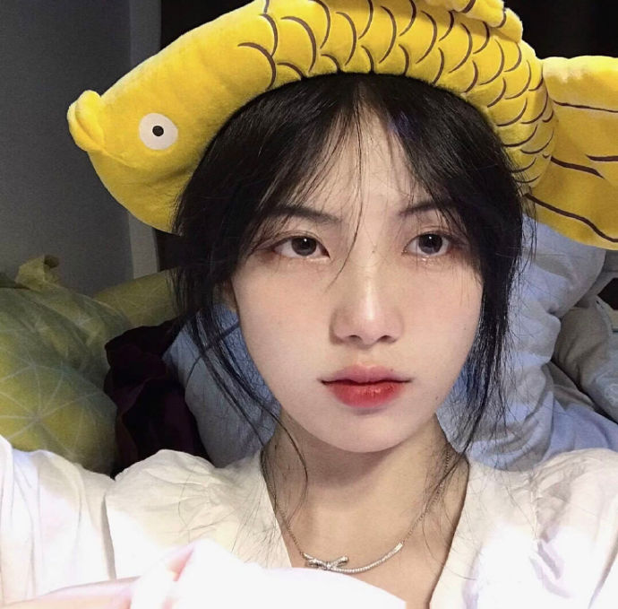 文艺清纯可爱的女生微信头像