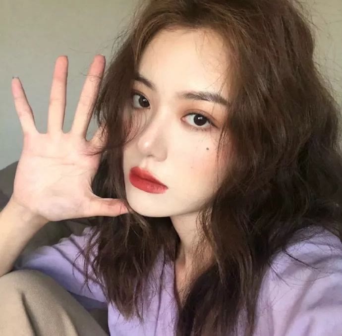 精致漂亮的女神微信头像